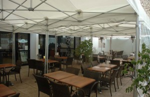 galerie - terrasse café cannes - tente pliante