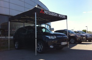 Références - Mitsubishi Quicktent Tivoli, tonnelle pliante, tente pliante, barnum pliant